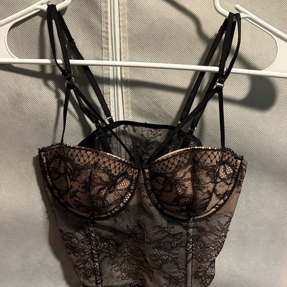 Victoria's Secret Black and Tan Lace Bustier